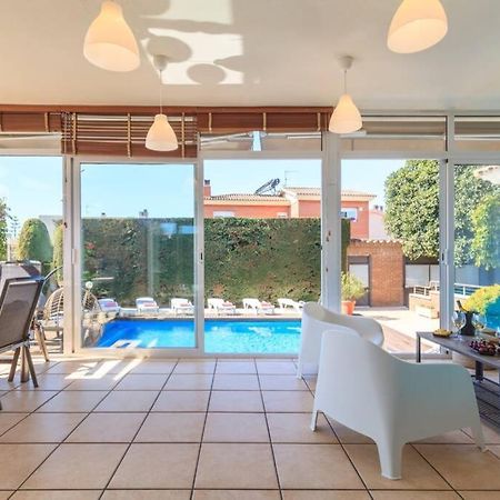 Villa Wine Experience Cambrils - Wine, Art & Games Екстер'єр фото