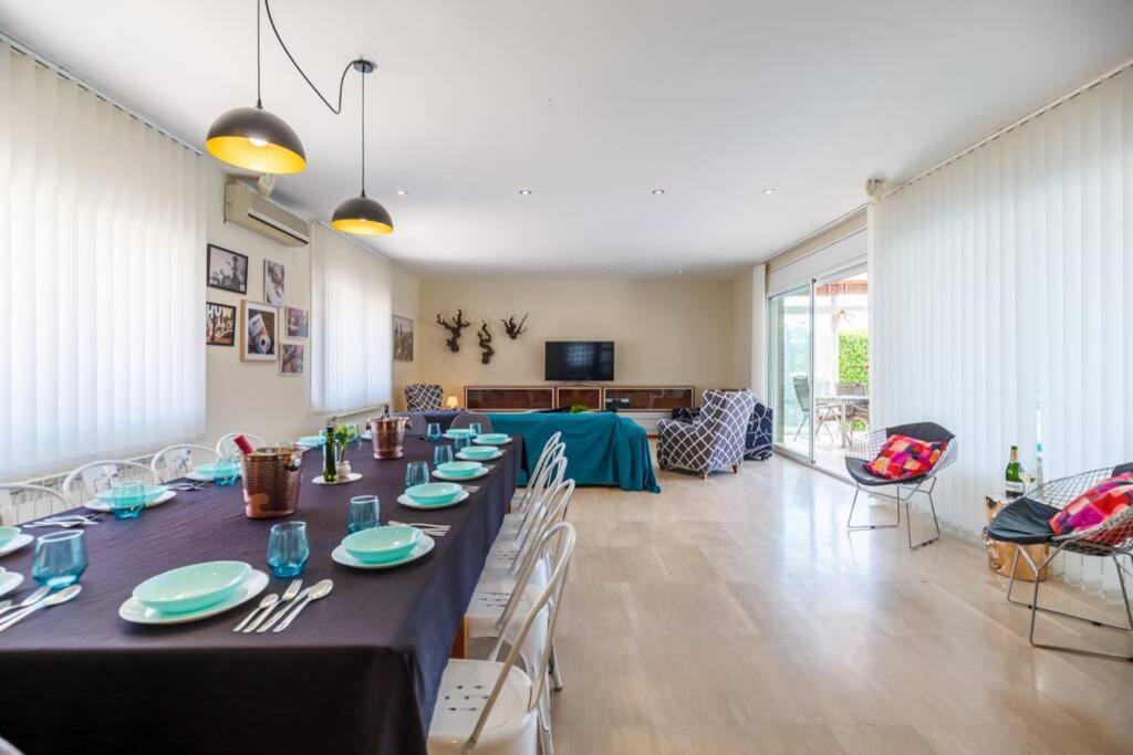 Villa Wine Experience Cambrils - Wine, Art & Games Екстер'єр фото