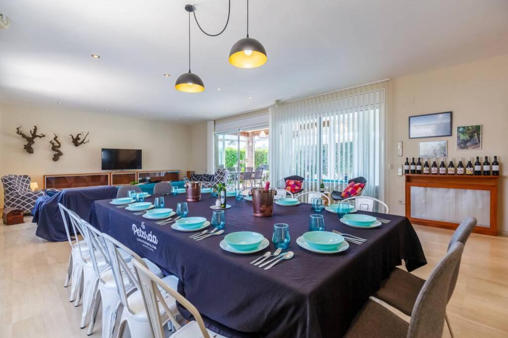 Villa Wine Experience Cambrils - Wine, Art & Games Екстер'єр фото